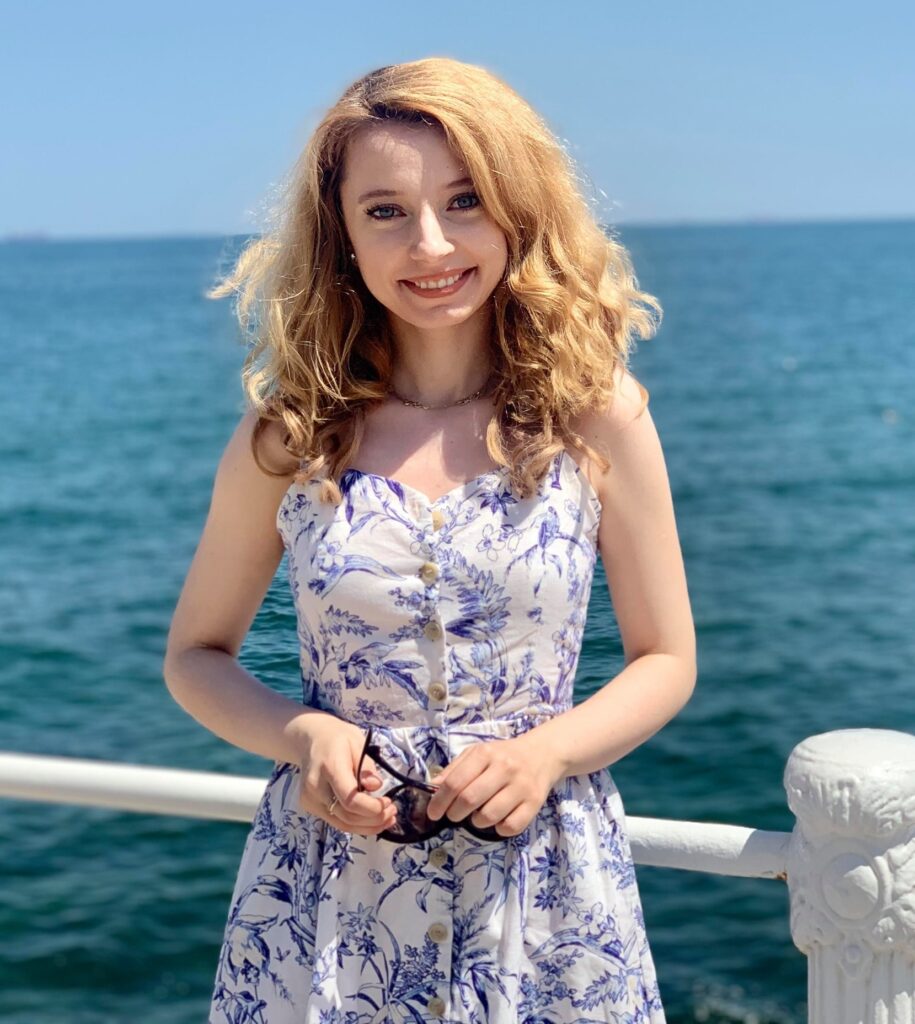 Corina Popa - fondator Școala de Gramatică